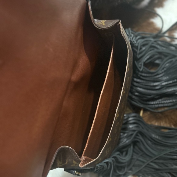 Louis Vuitton Brown and Black Crossbody Bag with Fringe - Picture 4 of 5